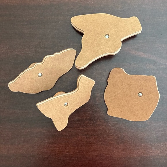 Melissa & Doug Disney Baby Winnie the Pooh and Friends Jumbo Knob Wooden Puzzle - Picture 4 of 7